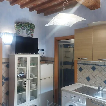 Le Caldane Apartment *